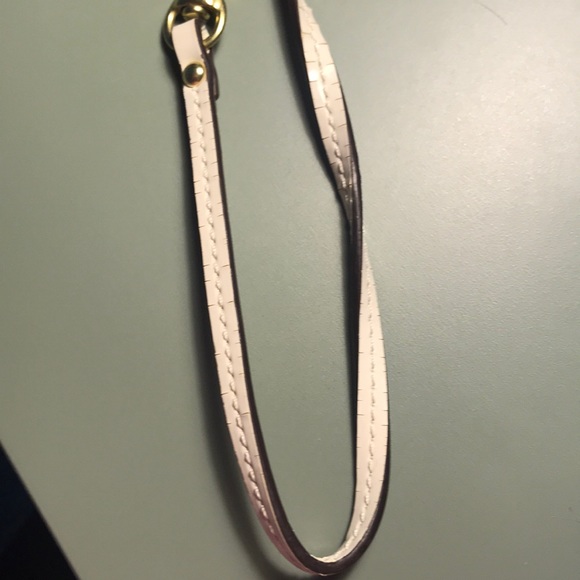 Coach satin poppy wristlet - Picture 6 of 7